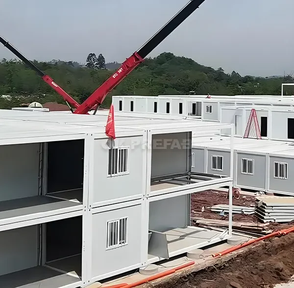 Proyecto de Casa de Contenedores Desmontable en Paquete Plano